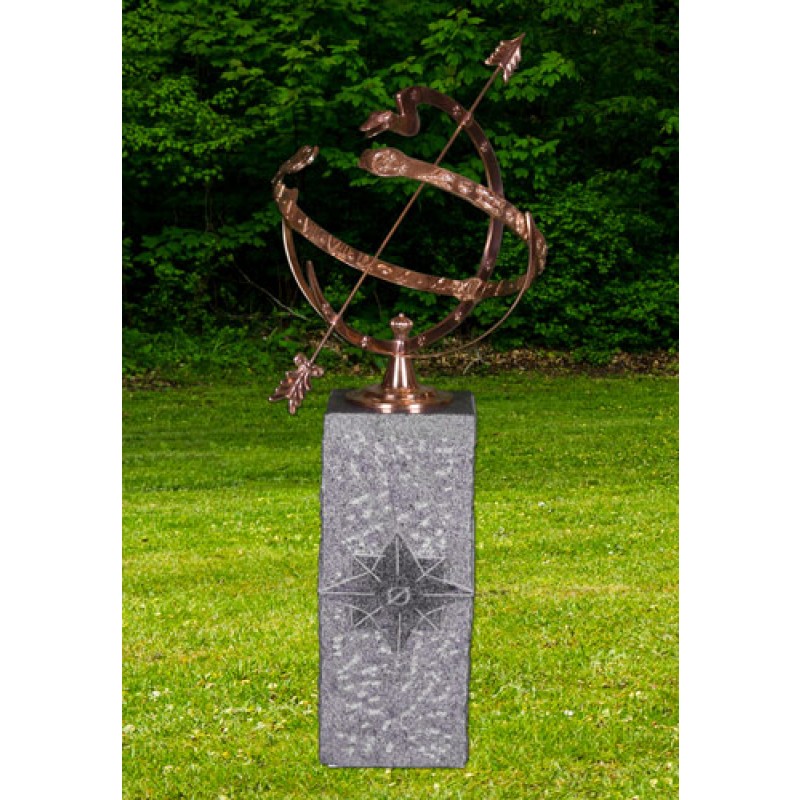 solurssokkelmedkompasgrgranit-36