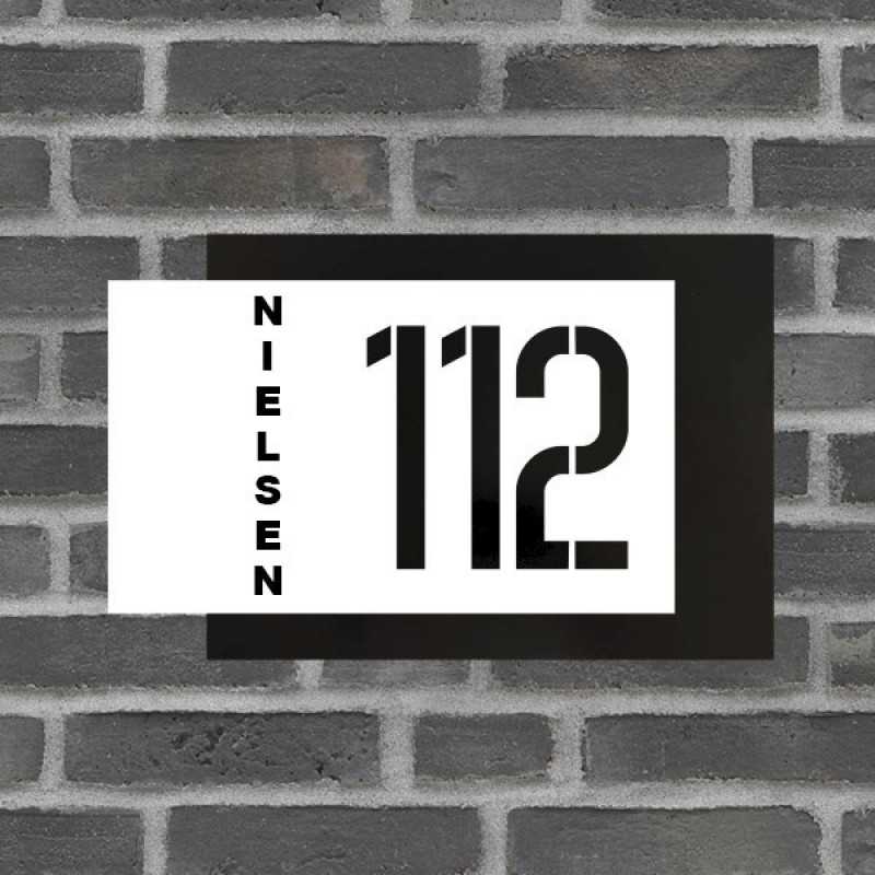 navneskiltmedforskudtfrontsort-310